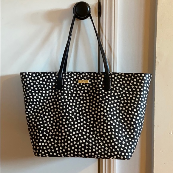 kate spade Handbags - Large Kate Spade Shore Street polka dot tote.